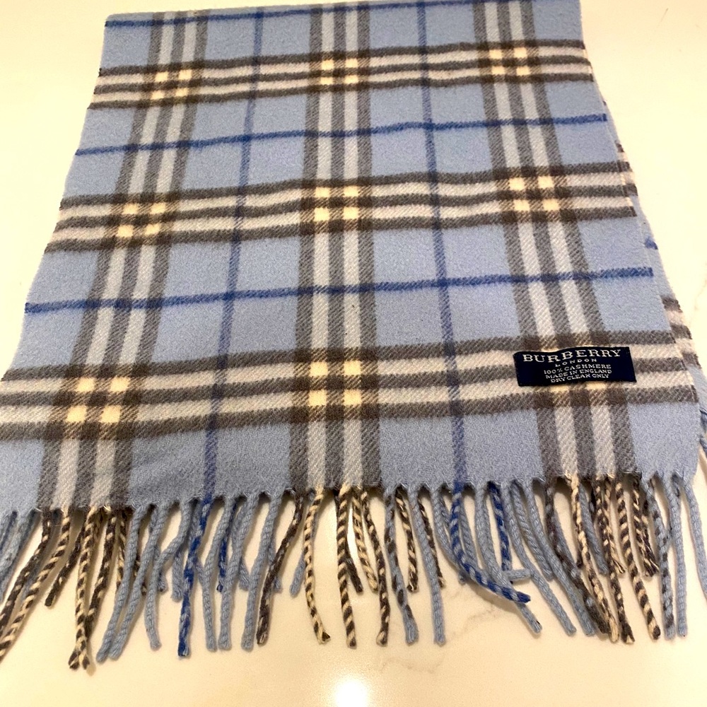 Burberry Scarf 100% Cashmere